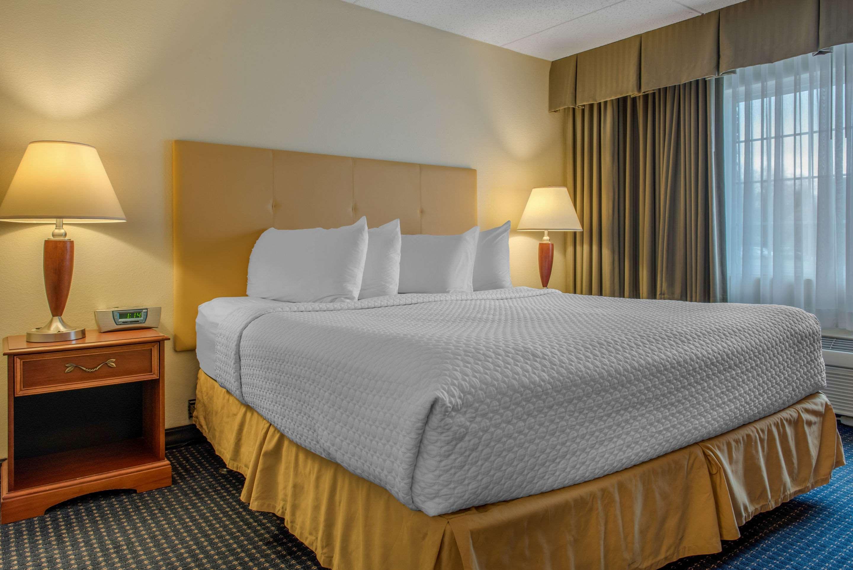 Quality Hotel Conference Center Cincinnati Blue Ash Buitenkant foto