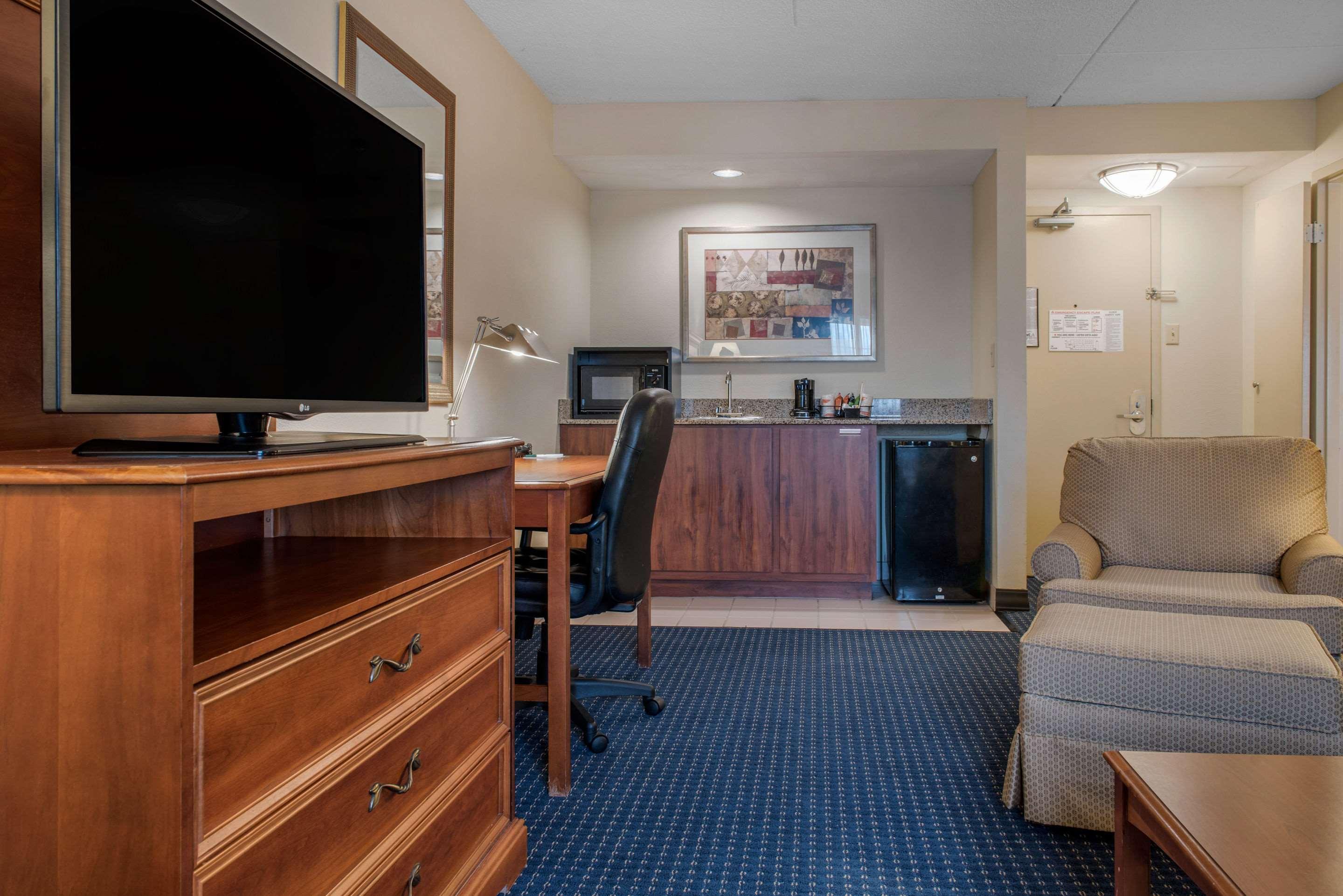 Quality Hotel Conference Center Cincinnati Blue Ash Buitenkant foto