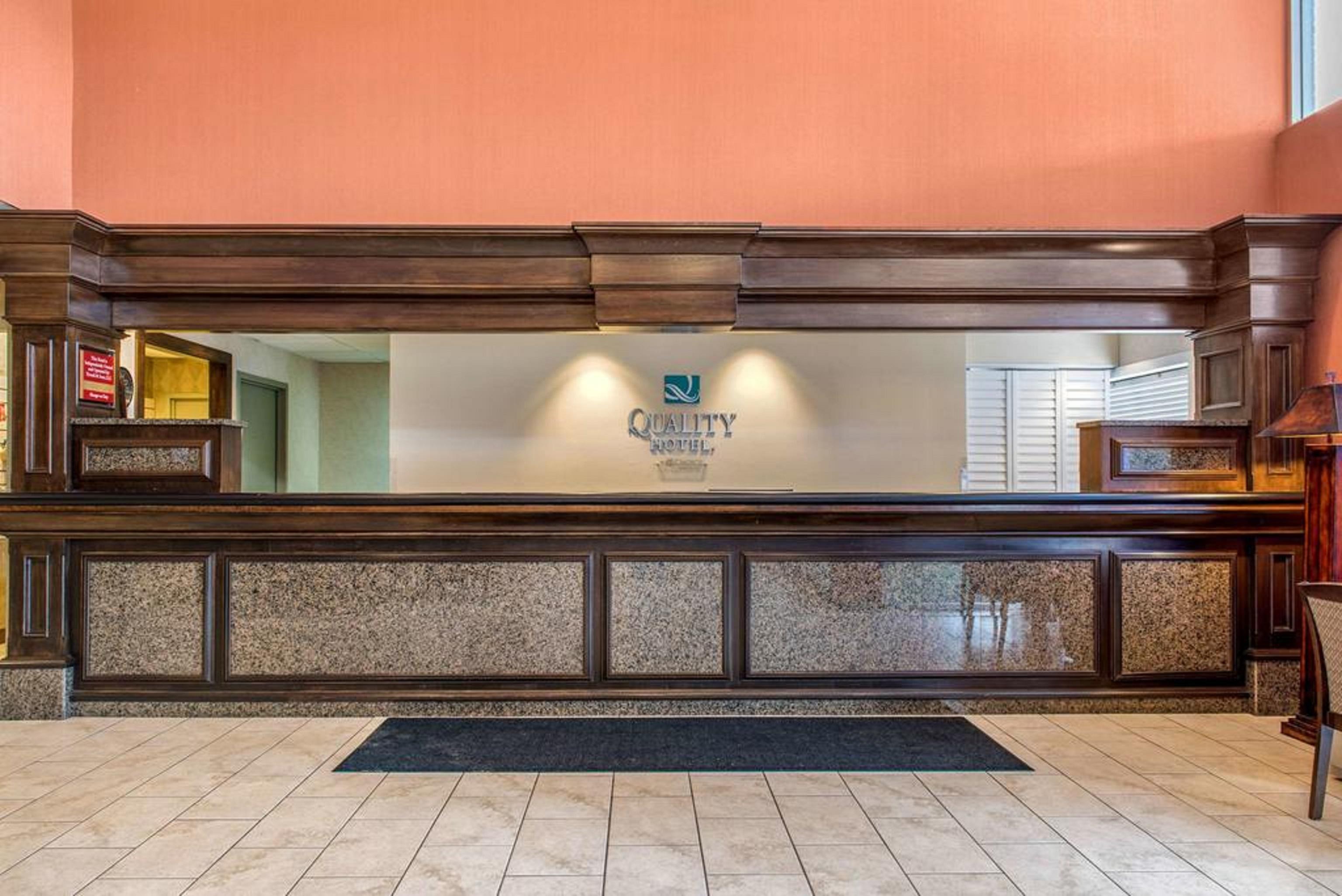 Quality Hotel Conference Center Cincinnati Blue Ash Buitenkant foto