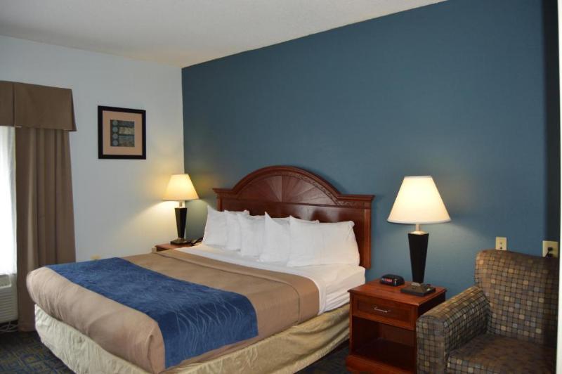 Quality Hotel Conference Center Cincinnati Blue Ash Buitenkant foto